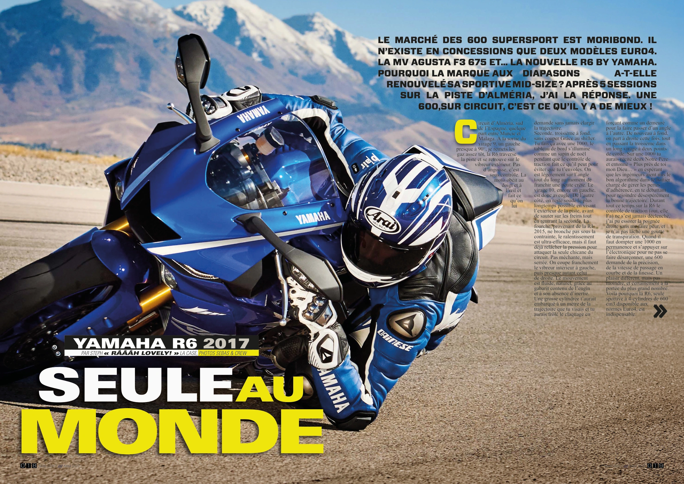 Magazine moto : double page consacrée à la Yamaha R6